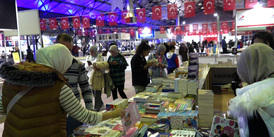 10. Malatya Anadolu Kitap Ve Kültür Fuarı’na Yoğun İlgi Devam Ediyor