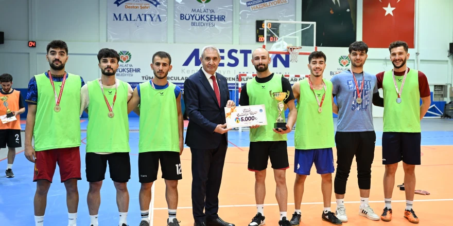 29 Ekim Cumhuriyet Kupası Futsal Turnuvasında Şampiyon Belli Oldu