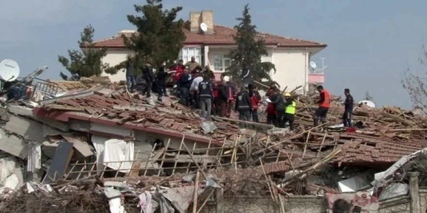 5.6 Malatya Depreminde 1 Ölü 69 Yaralı
