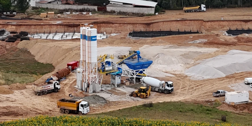 Afet Bölgesinde Beton Üretimi Zirveye Ulaştı