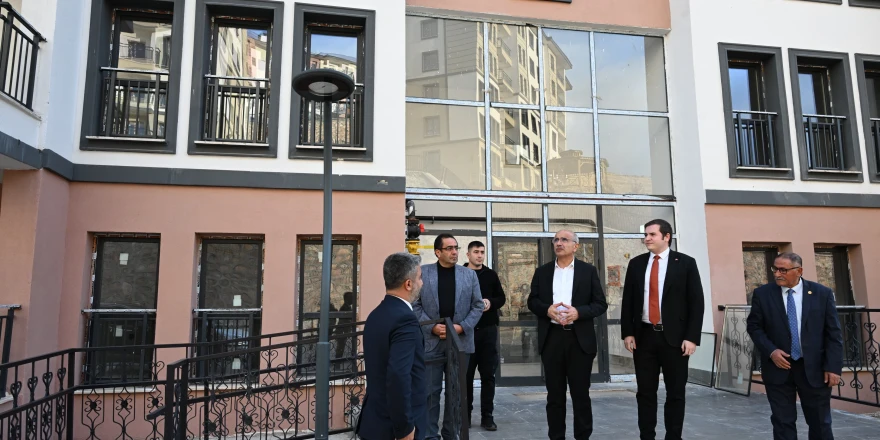 Arguvan İlçesinde 210 Köy Evi İnşası Hızla Devam Ediyor