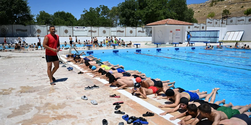 Başkan Taşkın Battalgazi Yaz Spor Okulunu Ziyaret Etti