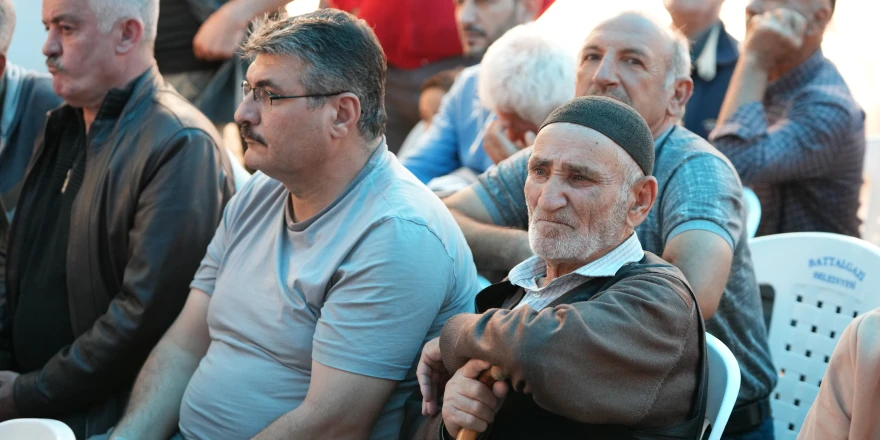 Başkan Taşkın Fırat Mahallesi’nde Vatandaşlarla Buluştu