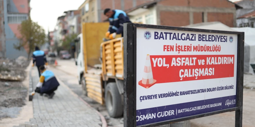 Battalgazi Belediyesi Mahallelerde Yıkım Sonrası Çalışmalarına Devam Ediyor