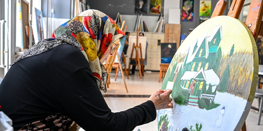 Büyükşehir Belediyesi Sanat Kurslarına Yoğun İlgi Gösteriliyor