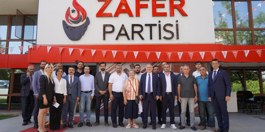 Hatay'da Rezerv Alan Yasası Mağdurları, Prof. Dr. Ümit Özdağ'ı Ziyaret Etti