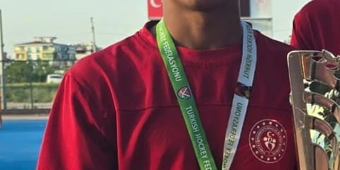 Hokey milli takımına Malatya dan Caner Irmak seçildi.