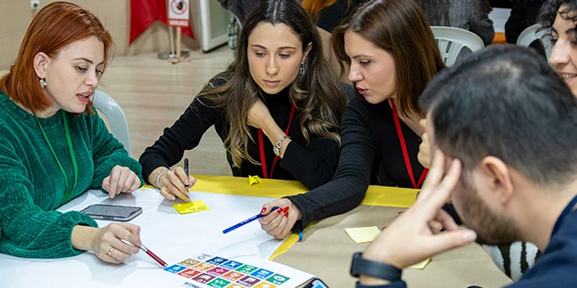 Kale Grubu, toplumsal dönüşümü gençlerle hızlandırıyor