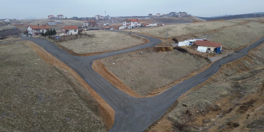 Kıraç Mahallesinde Yol Çalışmaları Tamamlandı