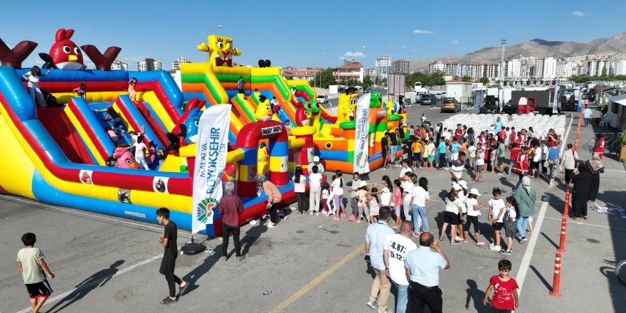 Konteyner Kent’te Gençlik Fest Coşkusu