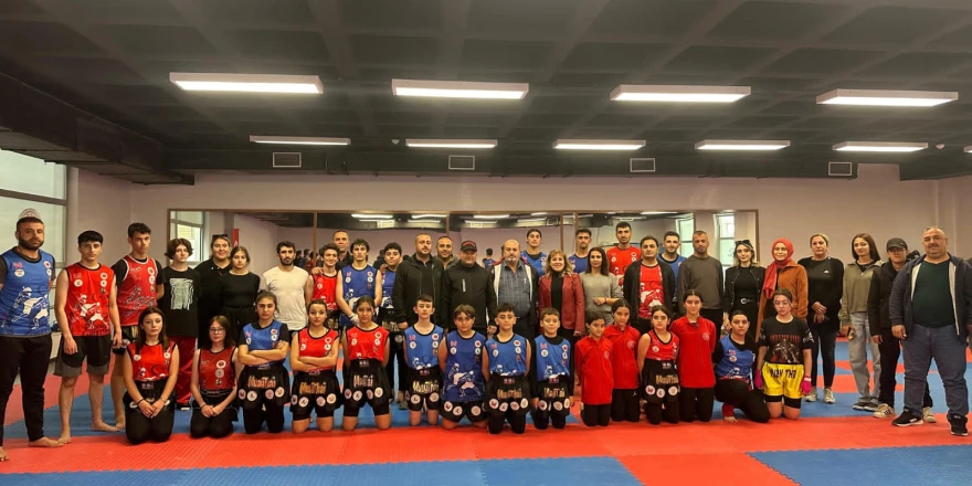 Muay Thai 10. Khan Sınavı Başarı ile Tamamlandı