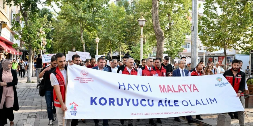 Vali Ersin Yazıcı Koruyucu Aile Günü Etkinliğine Katıldı