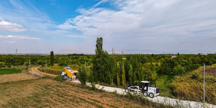 Yeşilyurt Belediyesi’nden Kış Ayları Öncesinde Yol Atağı