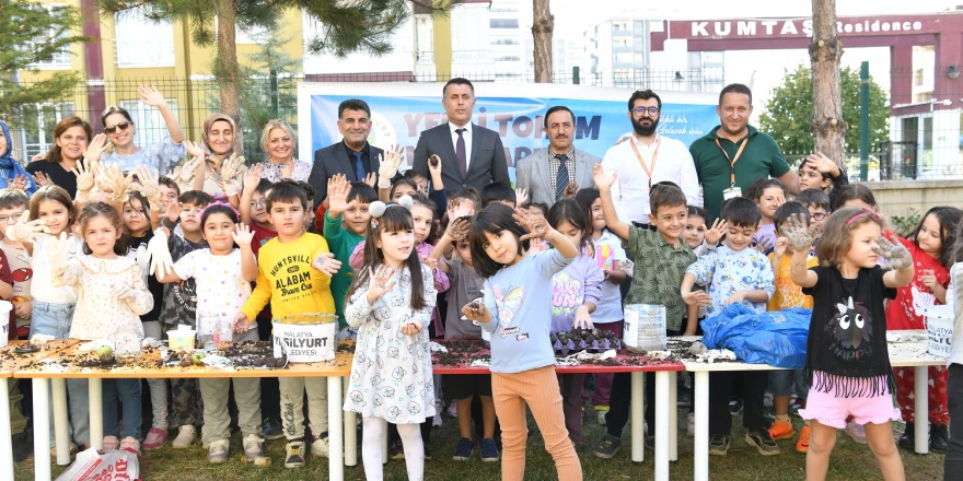 Yeşilyurt’ta Öğrencilere Tarım Sevgisi Aşılanıyor