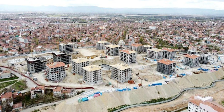 Şehit Fevzi Mahallesi'nde inşası devam eden 679 konut, 2023 yılında hak sahiplerine teslim edilecek.
